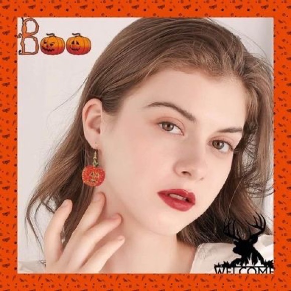 New Halloween ๐ Crystal Rhinestone Gorgeous Pumpkin Earrings
Sparkles - Picture 7 of 11